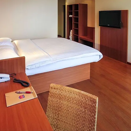 Hotel Comfort Hotel, Star Schwabing 3*